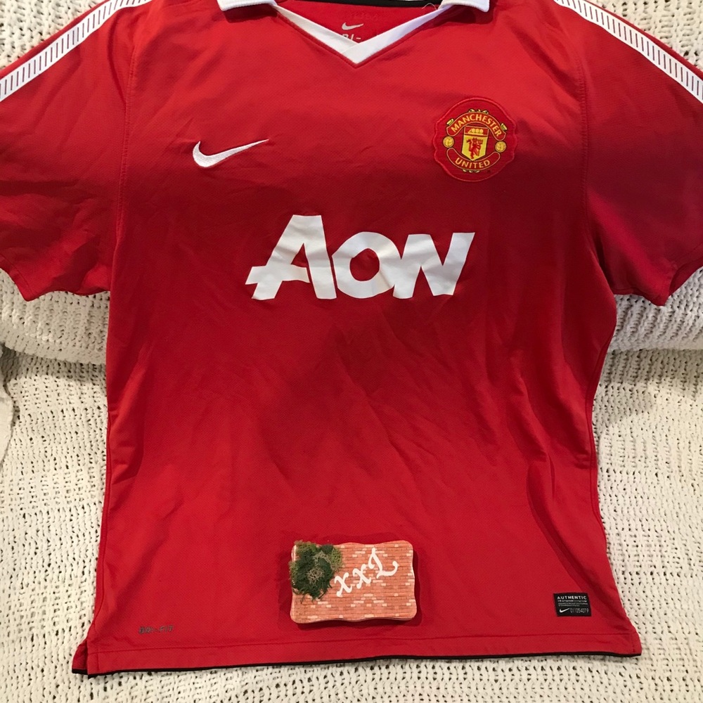 Vintage Nike Manchester United jersey